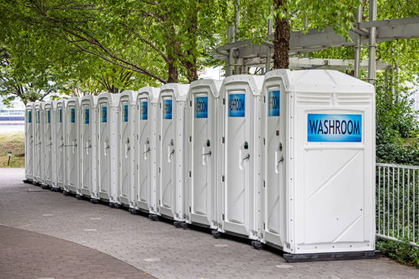 Best Construction site porta potty rental  in Ellenton, FL